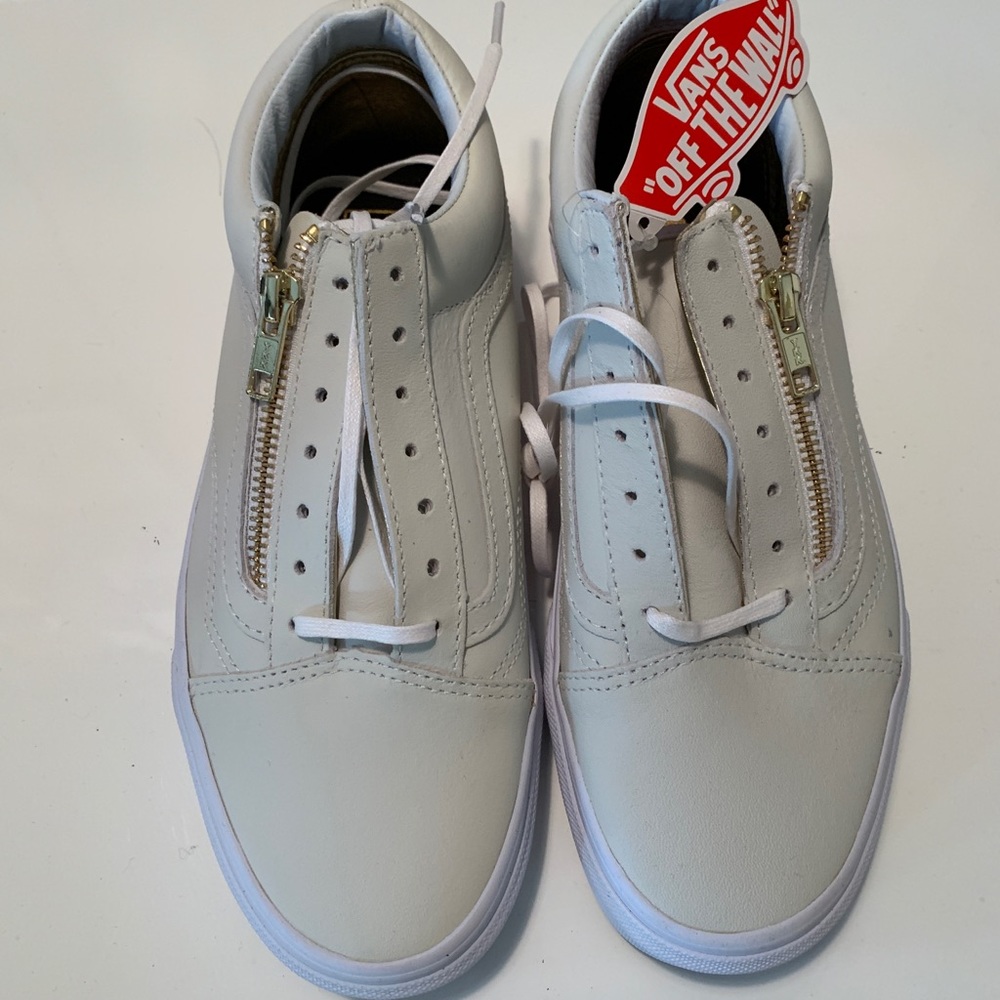 Light Gray Leather Vans With Gold Zipper